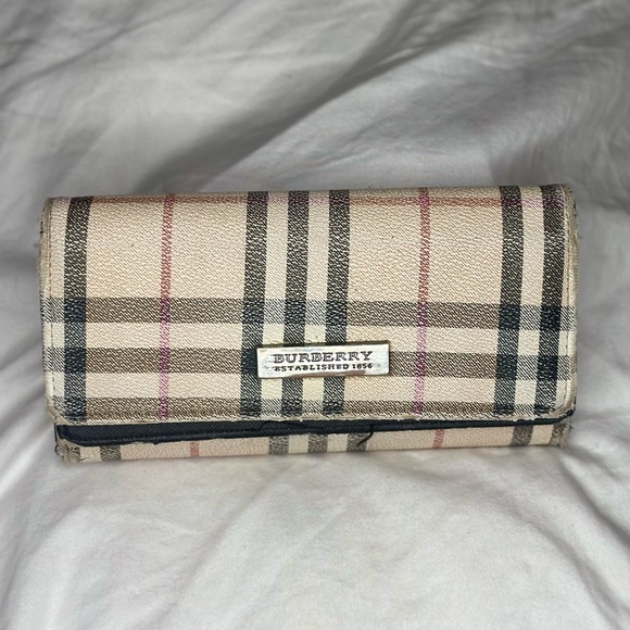 Burberry long wallet - Picture 1 of 8